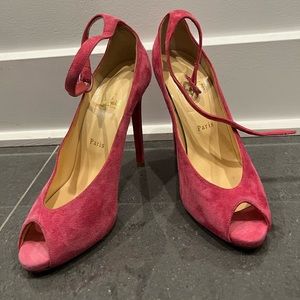 Christian Louboutin Size 9 - Pink Open Toe